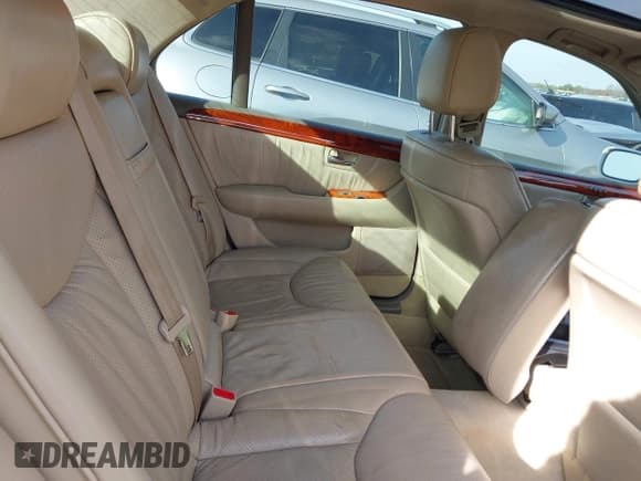 ✅ 2003 Lexus LS 430 • VIN: JTHBN30F330100032 • Lot: 43784286. Listed on IAAI with 265,593 mi. Free auction sales archive from the USA and detailed vehicle history report at DreamBid. Image 8.