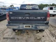 ✅ 2003 Chevrolet Silverado 2500HD LS • VIN: 1GCHC29U23E198146 • Лот: 73506314. Опубликован ранее на Copart с пробегом 232 549 миль. Бесплатный доступ к архиву аукционных продаж из США и подробный отчёт об истории автомобиля на DreamBid. Изображение 6.
