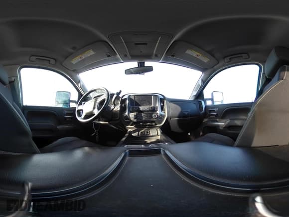 ✅ 2015 Chevrolet Silverado 2500HD LT • VIN: 1GC1KVEGXFF161303 • Lot: 41533039. Wystawiony na IAAI z przebiegiem 249 505 mil. Bezpłatny archiwum sprzedaży aukcyjnych z USA i szczegółowy raport historii pojazdu na DreamBid. Zdjęcie 21.