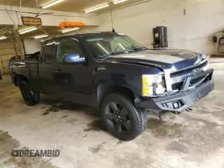 2011 Chevrolet Silverado 1500 LT z VIN 1GCRKSE39BZ232126, wystawiony jako Copart lot #65287805 z przebiegiem 216 792 mil mil oraz Nie do naprawy • Non repairable. Historia ofert i sprzedaży dostępna na DreamBid. Obrazek 4.