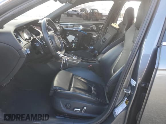 ✅ 2014 Audi S4 Prestige • VIN: WAUKGAFL1EA025547 • Лот: 93382905. Опубликован ранее на Copart с пробегом 116 043 миль. Бесплатный доступ к архиву аукционных продаж из США и подробный отчёт об истории автомобиля на DreamBid. Изображение 7.