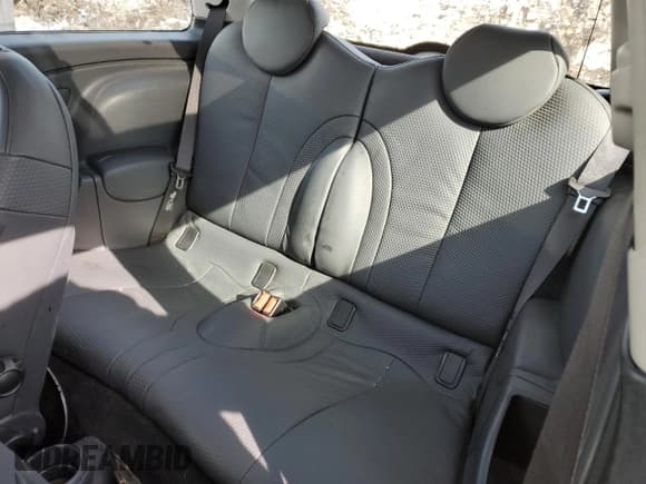 ✅ 2002 MINI Hardtop • VIN: WMWRC334X2TC38342 • Lot: 45706475. Listed on Copart with 107,735 mi. Free auction sales archive from the USA and detailed vehicle history report at DreamBid. Image 10.