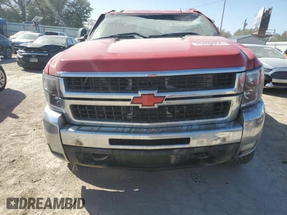 ✅ 2007 Chevrolet Silverado 2500HD 1LT • VIN: 1GCHK23617F522118 • Lot: 76400054. Wystawiony na Copart z przebiegiem 316 827 mil. Bezpłatny archiwum sprzedaży aukcyjnych z USA i szczegółowy raport historii pojazdu na DreamBid. Zdjęcie 5.