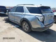 ✅ 2023 Ford Explorer XLT • VIN: 1FMSK7DH0PGA57226 • Lot: 42004666. Wystawiony na IAAI z przebiegiem 31 886 mil. Bezpłatny archiwum sprzedaży aukcyjnych z USA i szczegółowy raport historii pojazdu na DreamBid. Zdjęcie 3.