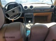 ✅ 1984 Mercedes-Benz 300 D • VIN: WDBAB33A0EA123575 • Lot: 67858275. Listed on Copart with Not provided. Free auction sales archive from the USA and detailed vehicle history report at DreamBid. Image 8.