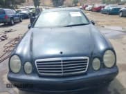 ✅ 2000 Mercedes-Benz CLK 320/430 • VIN: WDBLJ65G6YF157834 • Lot: 42544362. Wystawiony na IAAI z przebiegiem 171 112 mil. Bezpłatny archiwum sprzedaży aukcyjnych z USA i szczegółowy raport historii pojazdu na DreamBid. Zdjęcie 6.