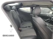 ✅ 2015 Hyundai Veloster • VIN: KMHTC6AD7FU233590 • Lot: 73232414. Wystawiony na Copart z przebiegiem 109 808 mil. Bezpłatny archiwum sprzedaży aukcyjnych z USA i szczegółowy raport historii pojazdu na DreamBid. Zdjęcie 10.