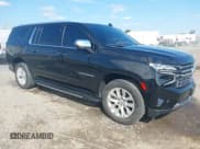 ✅ 2023 Chevrolet Suburban Premier • VIN: 1GNSCFKD8PR353280 • Lot: 43401708. Wystawiony na IAAI z przebiegiem 42 587 mil. Bezpłatny archiwum sprzedaży aukcyjnych z USA i szczegółowy raport historii pojazdu na DreamBid. Zdjęcie 1.