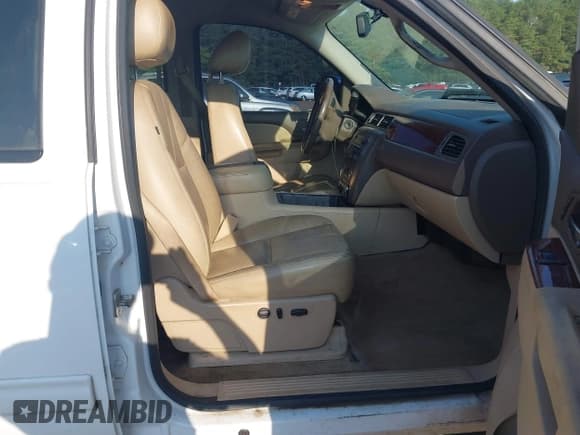 ✅ 2013 GMC Sierra 1500 SLT • VIN: 3GTP2WE79DG290225 • Lot: 42564482. Listed on IAAI with 175,873 mi. Free auction sales archive from the USA and detailed vehicle history report at DreamBid. Image 5.