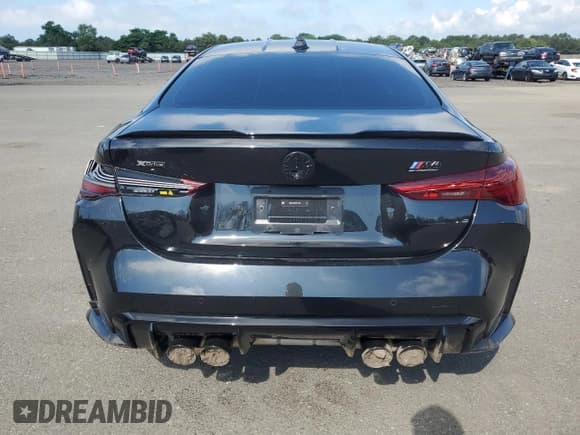 ✅ 2025 BMW M4 Competition xDrive • VIN: WBS33HK0XSCT17696 • Lot: 64483905. Wystawiony na Copart z przebiegiem 11 981 mil. Bezpłatny archiwum sprzedaży aukcyjnych z USA i szczegółowy raport historii pojazdu na DreamBid. Zdjęcie 6.