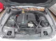 ✅ 2013 BMW 5 Series 535i xDrive • VIN: WBAFU7C57DDU72626 • Lot: 43759303. Wystawiony na IAAI z przebiegiem 197 183 mil. Bezpłatny archiwum sprzedaży aukcyjnych z USA i szczegółowy raport historii pojazdu na DreamBid. Zdjęcie 10.