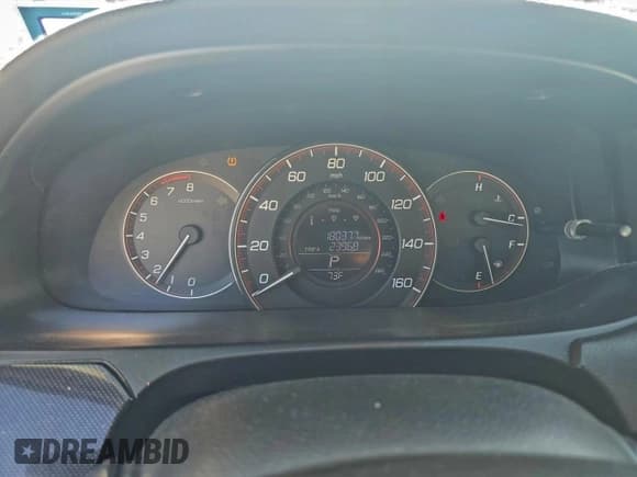 ✅ 2013 Honda Accord Sport • VIN: 1HGCR2F53DA077996 • Lot: 92220555. Wystawiony na Copart z przebiegiem 180 377 mil. Bezpłatny archiwum sprzedaży aukcyjnych z USA i szczegółowy raport historii pojazdu na DreamBid. Zdjęcie 8.