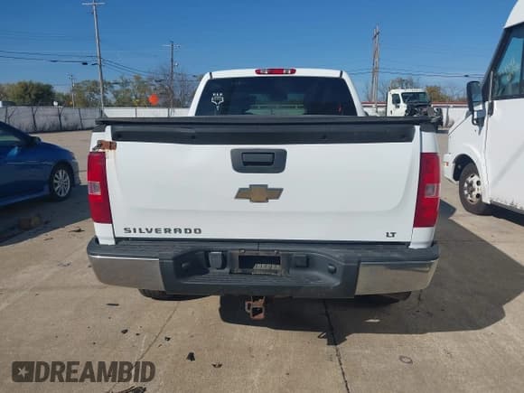 ✅ 2007 Chevrolet Silverado 1500 1LT • VIN: 2GCEC19C071665141 • Lot: 43613388. Listed on IAAI with 262,482 mi. Free auction sales archive from the USA and detailed vehicle history report at DreamBid. Image 16.