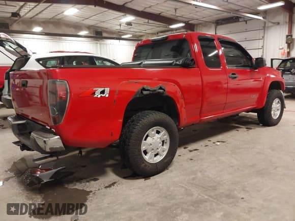 ✅ 2004 Chevrolet Colorado LS Z71 • VIN: 1GCDT196848217020 • Lot: 41353113. Listed on IAAI with 179,195 mi. Free auction sales archive from the USA and detailed vehicle history report at DreamBid. Image 4.
