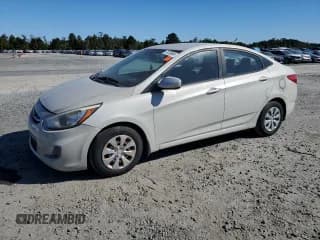 ✅ 2016 Hyundai Accent SE • VIN: KMHCT4AE7GU018046 • Лот: 76739044. Опубликован ранее на Copart с пробегом 137 544 миль. Бесплатный доступ к архиву аукционных продаж из США и подробный отчёт об истории автомобиля на DreamBid. Изображение 1.