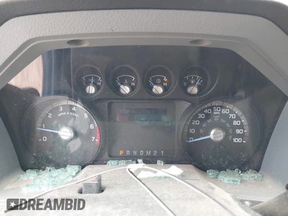 ✅ 2015 Ford F-250 XL • VIN: 1FDBF2B60FED21726 • Lot: 42459683. Wystawiony na IAAI z przebiegiem 355 935 mil. Bezpłatny archiwum sprzedaży aukcyjnych z USA i szczegółowy raport historii pojazdu na DreamBid. Zdjęcie 6.