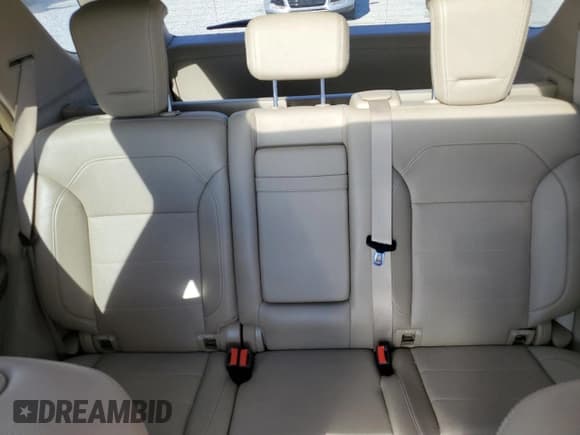 ✅ 2014 Mercedes-Benz M 350 • VIN: 4JGDA5HB1EA435608 • Lot: 86497315. Wystawiony na Copart z przebiegiem 148 066 mil. Bezpłatny archiwum sprzedaży aukcyjnych z USA i szczegółowy raport historii pojazdu na DreamBid. Zdjęcie 10.