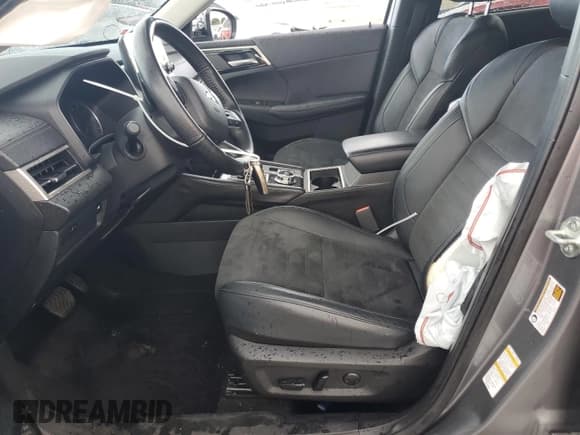 ✅ 2024 Mitsubishi Outlander SE • VIN: JA4J3VA86RZ005087 • Lot: 84209555. Wystawiony na Copart z przebiegiem 27 293 mil. Bezpłatny archiwum sprzedaży aukcyjnych z USA i szczegółowy raport historii pojazdu na DreamBid. Zdjęcie 7.