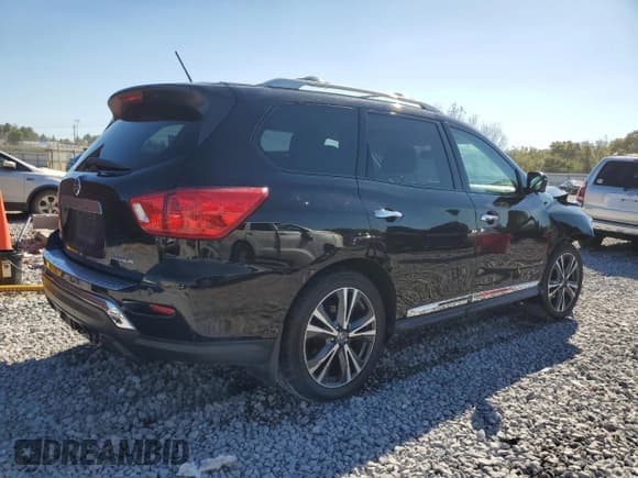 ✅ 2018 Nissan Pathfinder S • VIN: 5N1DR2MN3JC626243 • Lot: 86441845. Listed on Copart with 147,678 mi. Free auction sales archive from the USA and detailed vehicle history report at DreamBid. Image 3.
