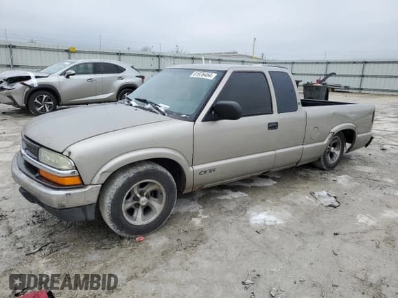 ✅ 1998 Chevrolet S-10 LS • VIN: 1GCCS1941W8238856 • Лот: 81976454. Опубликован ранее на Copart с пробегом 366 969 миль. Бесплатный доступ к архиву аукционных продаж из США и подробный отчёт об истории автомобиля на DreamBid. Изображение 1.