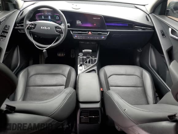 ✅ 2024 Kia Niro SX • VIN: KNDCT3LE3R5125166 • Lot: 65085895. Listed on Copart with 41,345 mi. Free auction sales archive from the USA and detailed vehicle history report at DreamBid. Image 8.