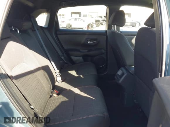 ✅ 2024 Honda HR-V Sport • VIN: 3CZRZ1H57RM745447 • Lot: 43635544. Listed on IAAI with 15,884 mi. Free auction sales archive from the USA and detailed vehicle history report at DreamBid. Image 8.