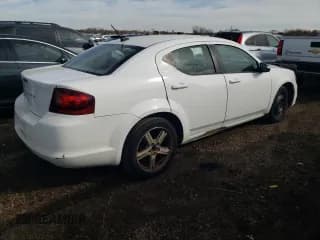 ✅ 2013 Dodge Avenger SE • VIN: 1C3CDZAB5DN726102 • Лот: 74140534. Опубликован ранее на Copart с пробегом 100 396 миль. Бесплатный доступ к архиву аукционных продаж из США и подробный отчёт об истории автомобиля на DreamBid. Изображение 3.