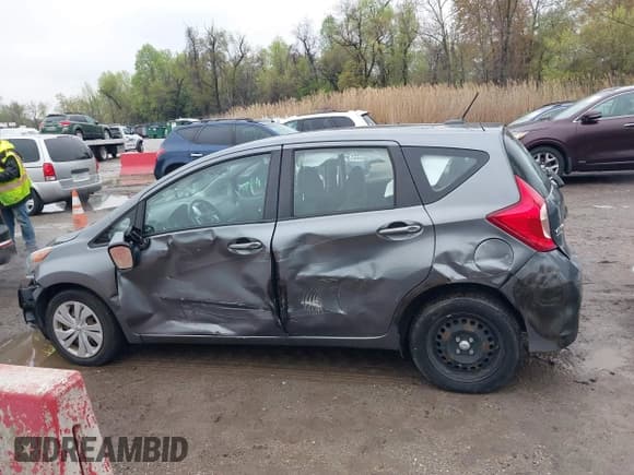 ✅ 2017 Nissan Note SV • VIN: 3N1CE2CP7HL371290 • Lot: 41967508. Listed on IAAI with 79,056 mi. Free auction sales archive from the USA and detailed vehicle history report at DreamBid. Image 15.