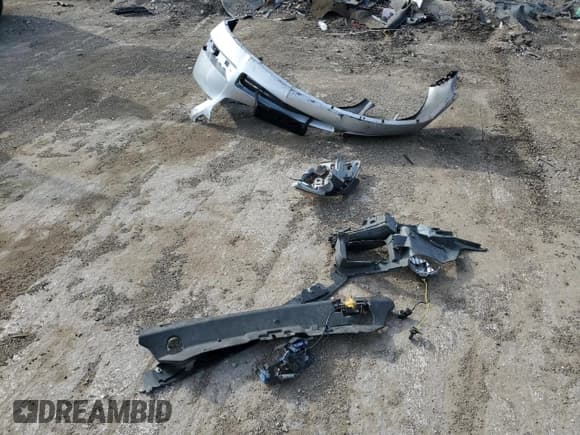 ✅ 2011 Chevrolet Malibu 1LT • VIN: 1G1ZC5E14BF390171 • Lot: 78727864. Listed on Copart with 121,763 mi. Free auction sales archive from the USA and detailed vehicle history report at DreamBid. Image 12.