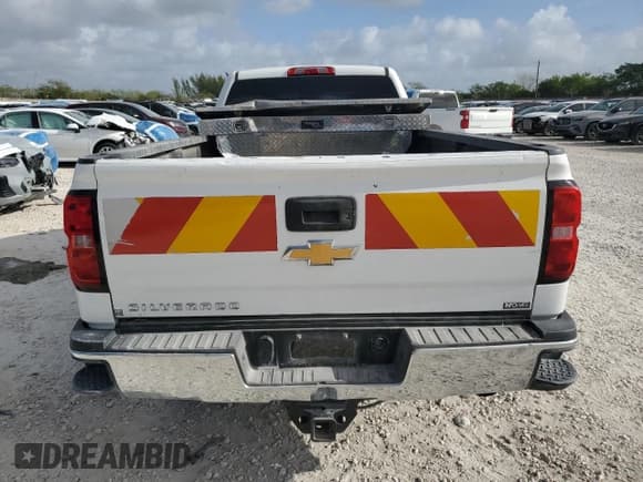 ✅ 2019 Chevrolet Silverado 2500HD Work Truck • VIN: 1GC1CREG4KF240075 • Lot: 43871485. Wystawiony na Copart z przebiegiem 140 498 mil. Bezpłatny archiwum sprzedaży aukcyjnych z USA i szczegółowy raport historii pojazdu na DreamBid. Zdjęcie 6.