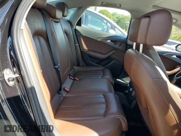 ✅ 2012 Audi A6 Premium • VIN: WAUBGAFC9CN003639 • Lot: 70280545. Wystawiony na Copart z przebiegiem 128 775 mil. Bezpłatny archiwum sprzedaży aukcyjnych z USA i szczegółowy raport historii pojazdu na DreamBid. Zdjęcie 10.