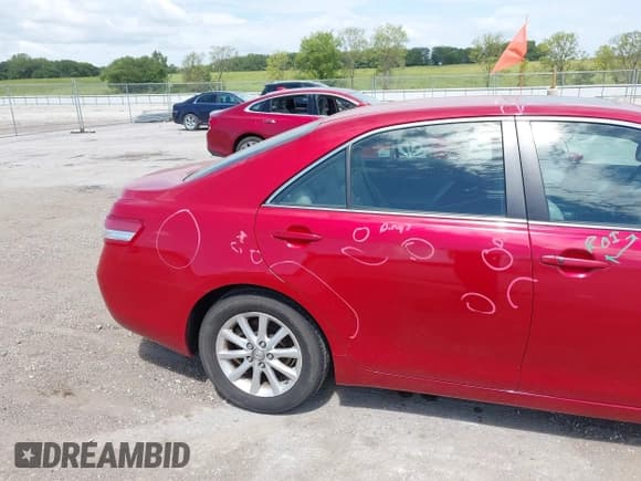 ✅ 2010 Toyota Camry LE • VIN: 4T1BK3EK5AU109686 • Lot: 43049630. Wystawiony na IAAI z przebiegiem 182 496 mil. Bezpłatny archiwum sprzedaży aukcyjnych z USA i szczegółowy raport historii pojazdu na DreamBid. Zdjęcie 14.