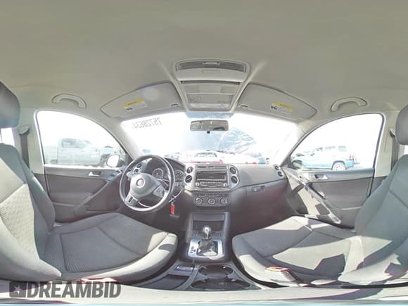 ✅ 2014 Volkswagen Tiguan S • VIN: WVGBV3AXXEW518818 • Lot: 80075745. Listed on Copart with 132,444 mi. Free auction sales archive from the USA and detailed vehicle history report at DreamBid. Image 15.