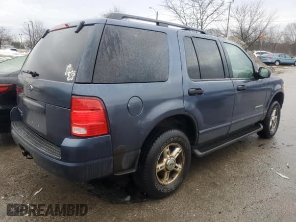 ✅ 2004 Ford Explorer XLT • VIN: 1FMZU73E64UC17896 • Lot: 89370965. Wystawiony na Copart z przebiegiem 225 655 mil. Bezpłatny archiwum sprzedaży aukcyjnych z USA i szczegółowy raport historii pojazdu na DreamBid. Zdjęcie 3.