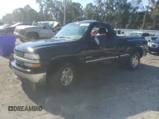 ✅ 2002 Chevrolet Silverado 1500 LS • VIN: 1GCEC14T12Z284311 • Лот: 77383804. Опубликован ранее на Copart с пробегом 249 355 миль. Бесплатный доступ к архиву аукционных продаж из США и подробный отчёт об истории автомобиля на DreamBid. Изображение 1.