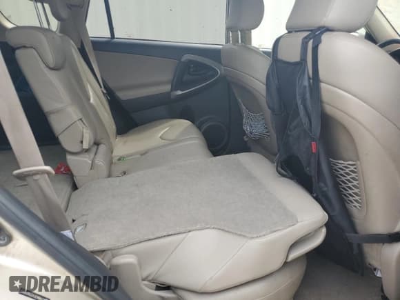 ✅ 2007 Toyota RAV4 Limited • VIN: JTMBK31V276018442 • Lot: 63132975. Wystawiony na Copart z przebiegiem 178 740 mil. Bezpłatny archiwum sprzedaży aukcyjnych z USA i szczegółowy raport historii pojazdu na DreamBid. Zdjęcie 11.