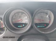 ✅ 2009 Dodge Challenger SE • VIN: 2B3LJ44V19H526672 • Lot: 43585990. Wystawiony na IAAI z przebiegiem 83 037 mil. Bezpłatny archiwum sprzedaży aukcyjnych z USA i szczegółowy raport historii pojazdu na DreamBid. Zdjęcie 7.