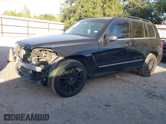 ✅ 2014 Mercedes-Benz GLK 350 • VIN: WDCGG5HB0EG311711 • Lot: 43388175. Listed on IAAI with 127,599 mi. Free auction sales archive from the USA and detailed vehicle history report at DreamBid. Image 18.