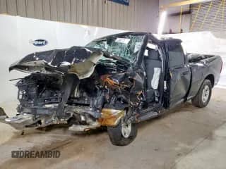 2024 Ram 1500 SLT z VIN 1C6RR7GG1RS125297, wystawiony jako Copart lot #71884155 z przebiegiem Nie podano mil oraz Szkoda całkowita • Salvage title. Historia ofert i sprzedaży dostępna na DreamBid. Obrazek 1.