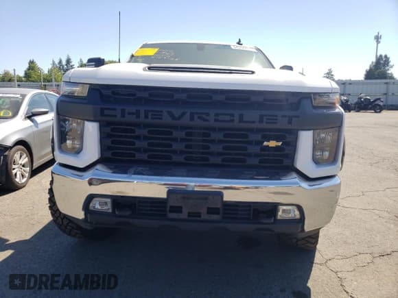 ✅ 2020 Chevrolet Silverado 2500HD Work Truck • VIN: 1GC4YLE7XLF216585 • Lot: 64208805. Wystawiony na Copart z przebiegiem 139 519 mil. Bezpłatny archiwum sprzedaży aukcyjnych z USA i szczegółowy raport historii pojazdu na DreamBid. Zdjęcie 5.