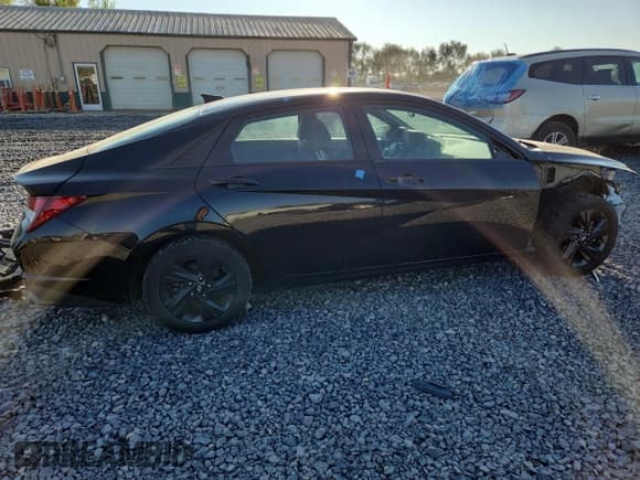 ✅ 2022 Hyundai Elantra SEL • VIN: 5NPLS4AG8NH056949 • Лот: 81089225. Опубликован ранее на Copart с пробегом 109 102 миль. Бесплатный доступ к архиву аукционных продаж из США и подробный отчёт об истории автомобиля на DreamBid. Изображение 3.