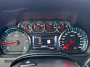 ✅ 2018 Chevrolet Suburban LT • VIN: 1GNSCHKC5JR243183 • Lot: 92930675. Listed on Copart with 294,897 mi. Free auction sales archive from the USA and detailed vehicle history report at DreamBid. Image 8.