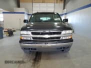 ✅ 2005 Chevrolet Suburban LT • VIN: 3GNEC16Z55G100887 • Лот: 81696084. Опубликован ранее на Copart с пробегом 159 091 миль. Бесплатный доступ к архиву аукционных продаж из США и подробный отчёт об истории автомобиля на DreamBid. Изображение 5.