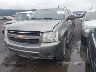 2007 Chevrolet Suburban LT z VIN 3GNFC16077G259466, wystawiony jako IAAI lot #43583193 z przebiegiem 173 941 mil mil oraz . Historia ofert i sprzedaży dostępna na DreamBid. Obrazek 2.