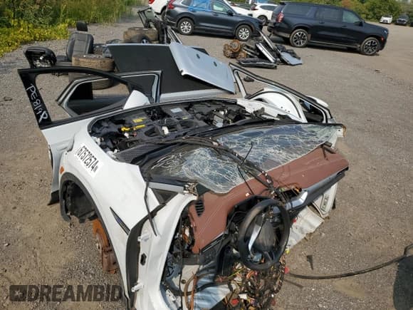 ✅ 2022 Volkswagen ID.4 Pro S • VIN: WVGUNPE24NP068642 • Лот: 90453065. Опубликован ранее на Copart с пробегом Не указан. Бесплатный доступ к архиву аукционных продаж из США и подробный отчёт об истории автомобиля на DreamBid. Изображение 3.