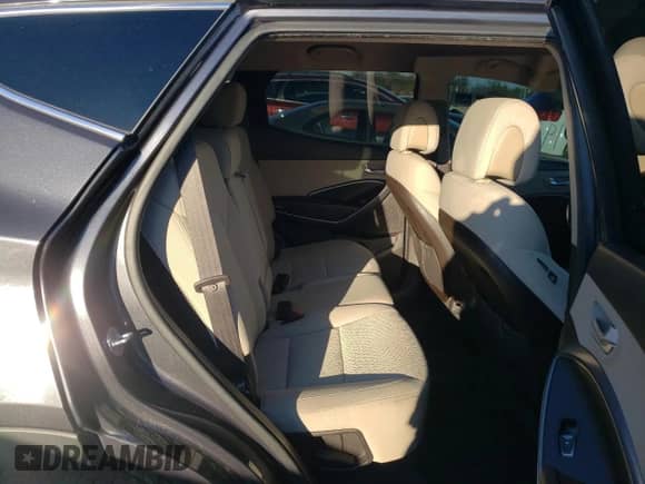 ✅ 2018 Hyundai Santa Fe 2.4L • VIN: 5XYZT3LB0JG521471 • Lot: 68947912. Wystawiony na Copart z przebiegiem 79 100 mil mil. Skorzystaj z bezpłatnego archiwum sprzedaży aukcyjnych z USA i zobacz szczegółowy raport historii pojazdu na DreamBid. Zdjęcie 11.