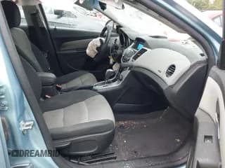 ✅ 2012 Chevrolet Cruze LS • VIN: 1G1PC5SH3C7150064 • Lot: 43308887. Listed on IAAI with 135,220 mi. Free auction sales archive from the USA and detailed vehicle history report at DreamBid. Image 5.