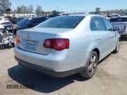 ✅ 2008 Volkswagen Jetta SE • VIN: 3VWRZ71K88M194577 • Lot: 42406890. Wystawiony na IAAI z przebiegiem 114 792 mil. Bezpłatny archiwum sprzedaży aukcyjnych z USA i szczegółowy raport historii pojazdu na DreamBid. Zdjęcie 4.
