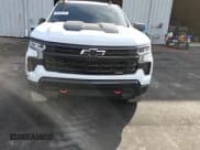 ✅ 2022 Chevrolet Silverado 1500 LT Trail Boss • VIN: 3GCUDFED4NG612774 • Lot: 94479125. Wystawiony na Copart z przebiegiem 59 256 mil. Bezpłatny archiwum sprzedaży aukcyjnych z USA i szczegółowy raport historii pojazdu na DreamBid. Zdjęcie 13.