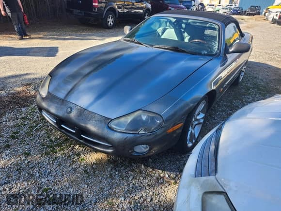 ✅ 2003 Jaguar XK • VIN: SAJDA42C232A32149 • Lot: 41508415. Listed on IAAI with 72,328 mi. Free auction sales archive from the USA and detailed vehicle history report at DreamBid. Image 2.